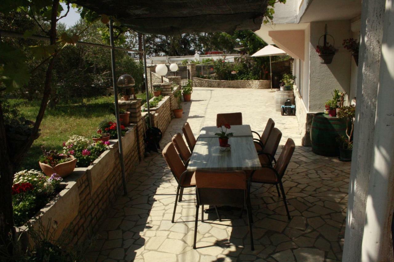 Guesthouse Matusan'S Place Banjol Exterior photo